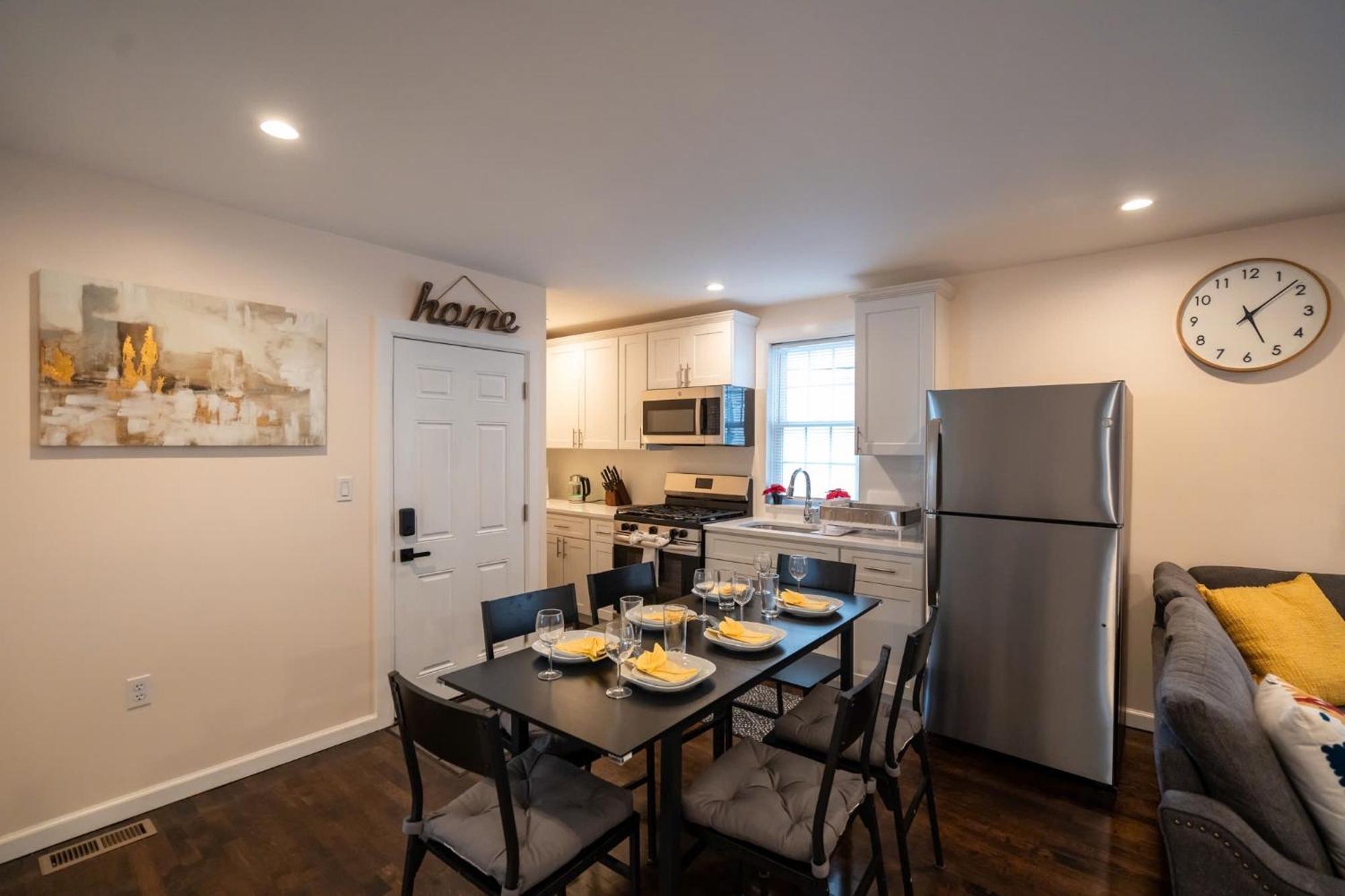 30-1 - 4Br Boston - Cozy Apt Near Geneva Cliffs Appartement